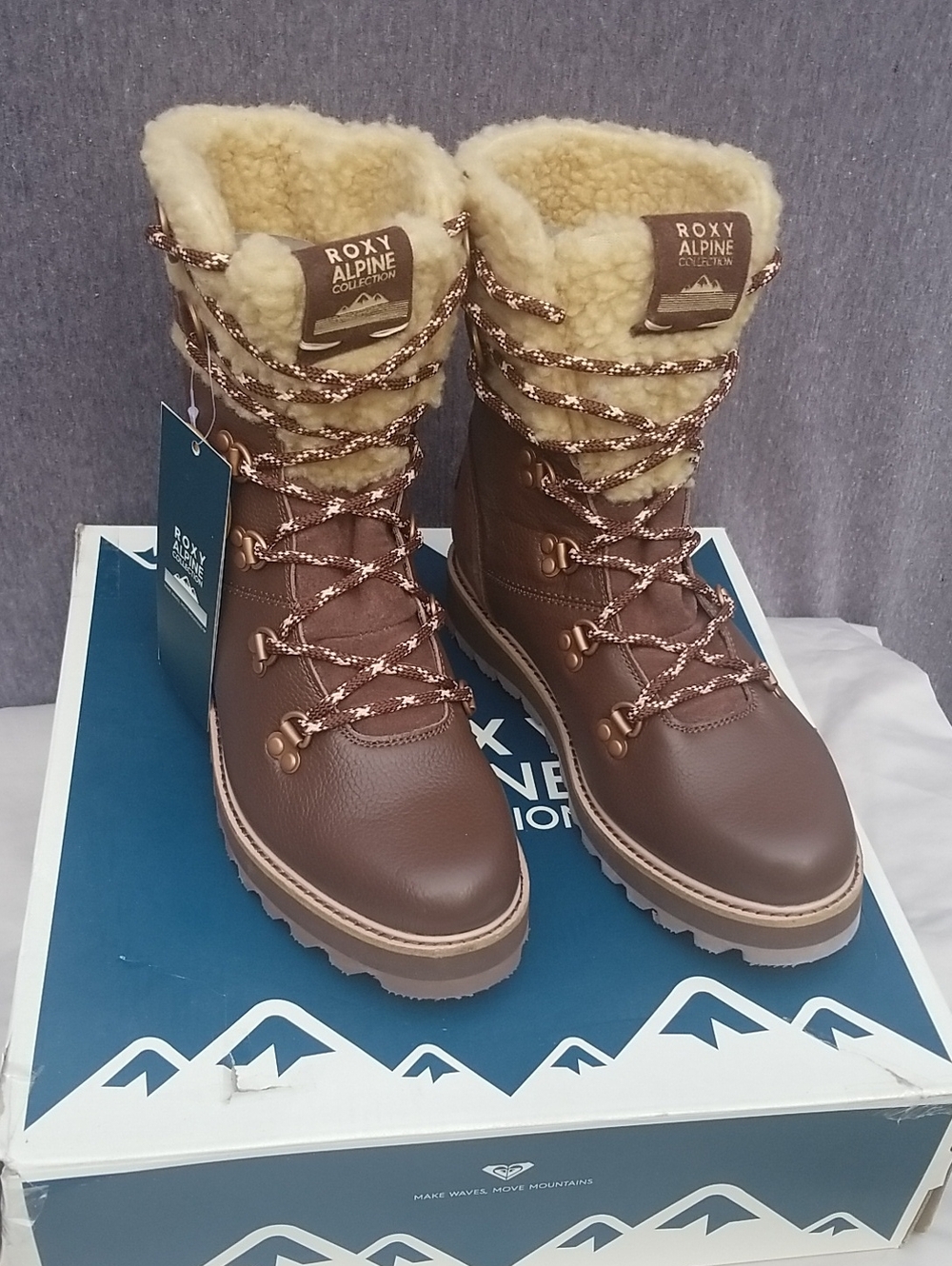 Roxy Women's 10 Brandi II Brown Faux-Shearling Lace-Up Winter Boots -15